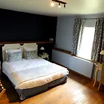 Au Coeur Du Spinois Hotel